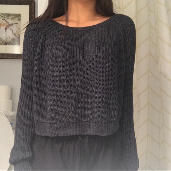 BRANDY MELVILLE Navy Knit Sweater